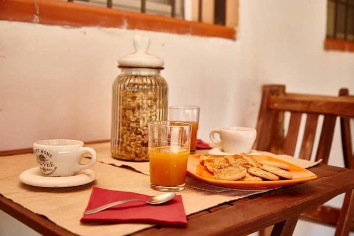 Borgo S.Maria Di Vulci Guest House มอนตัลโต ดิ กัสโตร ภายนอก รูปภาพ